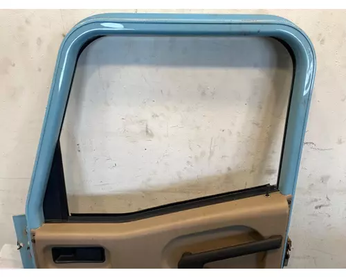INTERNATIONAL 5600i Door Assembly, Front