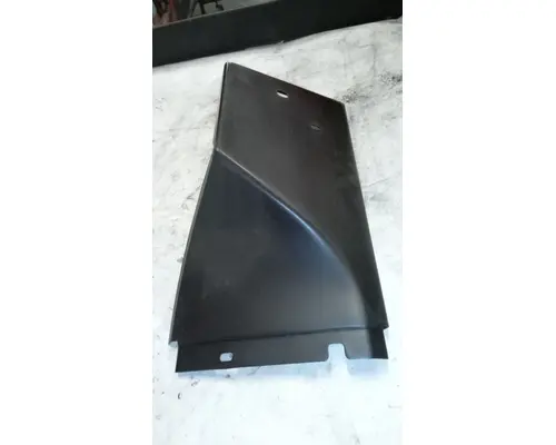 INTERNATIONAL 5600i Side Fairing