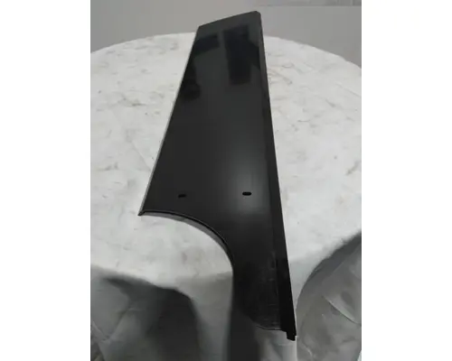 INTERNATIONAL 5600i Side Fairing