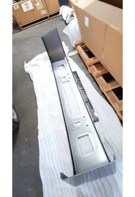 INTERNATIONAL 5900I Bumper Assembly, Front