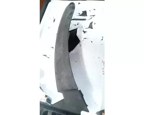 INTERNATIONAL 5900I Fender Extension