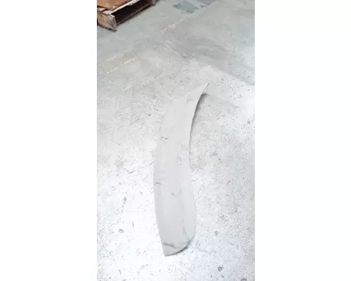 INTERNATIONAL 5900I Fender Extension