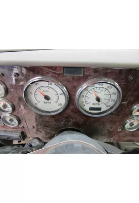 INTERNATIONAL 5900I Instrument Cluster