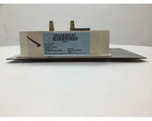 INTERNATIONAL 5900I Instrument Cluster