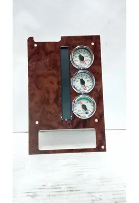 INTERNATIONAL 5900I Instrument Cluster