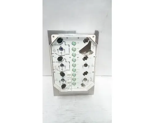 INTERNATIONAL 5900I Instrument Cluster