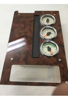 INTERNATIONAL 5900I Instrument Cluster