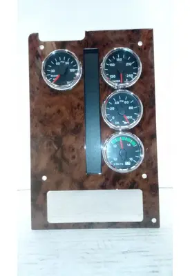 INTERNATIONAL 5900I Instrument Cluster