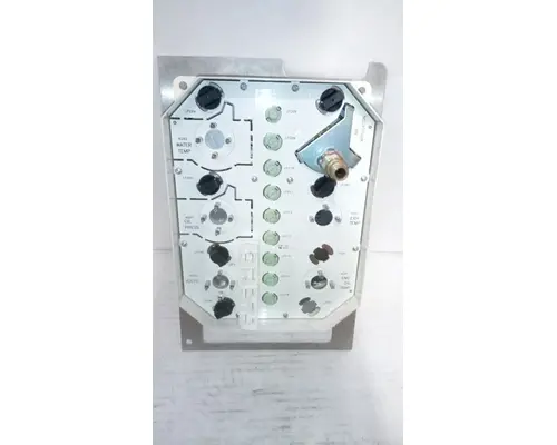 INTERNATIONAL 5900I Instrument Cluster
