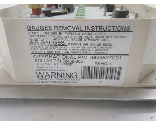 INTERNATIONAL 5900I Instrument Cluster
