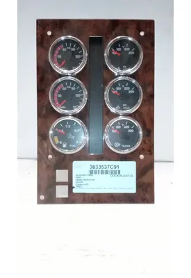 INTERNATIONAL 5900I Instrument Cluster