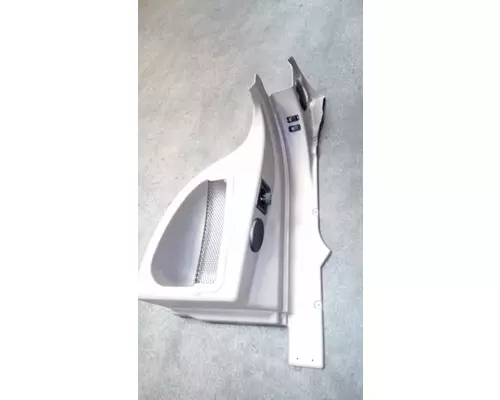 INTERNATIONAL 5900I Interior Parts, Misc.