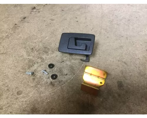 INTERNATIONAL 5900I Latches and Locks