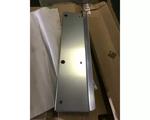 INTERNATIONAL 5900I Muffler Shield