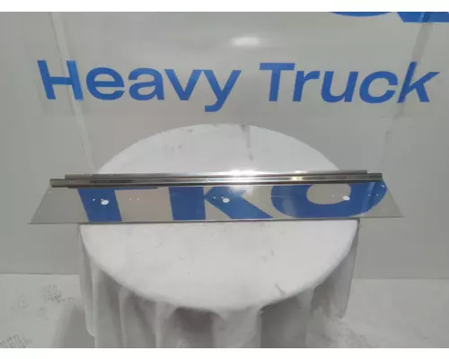 INTERNATIONAL 5900I Side Fairing