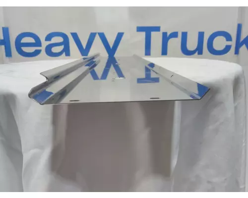 INTERNATIONAL 5900I Side Fairing