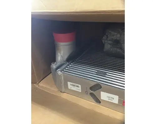 INTERNATIONAL 5900i Charge Air Cooler (ATAAC)