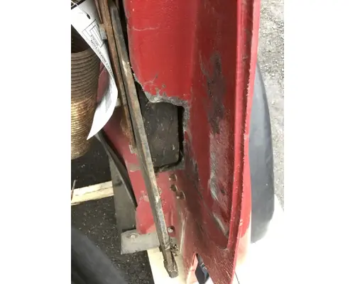 INTERNATIONAL 5900i Hood