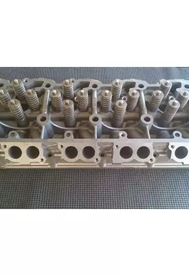 INTERNATIONAL 6.0 Cylinder Head