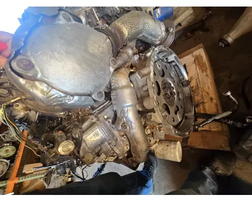 INTERNATIONAL 6.6 DURAMAX Engine Assembly
