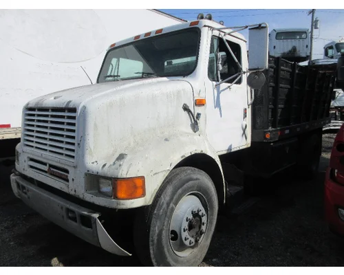 INTERNATIONAL 7100 Complete Vehicle