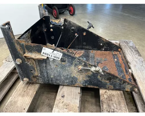 INTERNATIONAL 7300 Battery Box