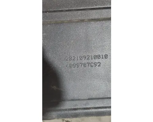 INTERNATIONAL 7300 DEF Tank