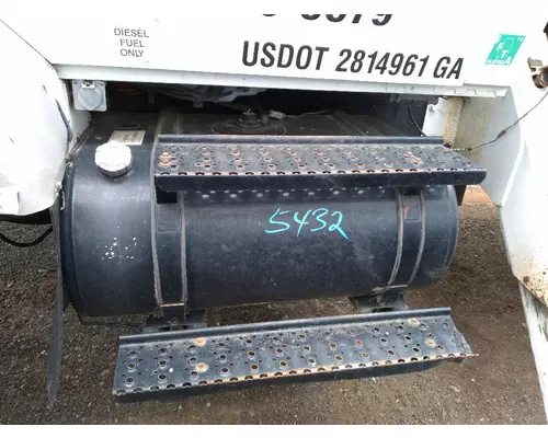 INTERNATIONAL 7300 Fuel Tank