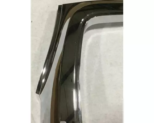 INTERNATIONAL 7300 Grille Surround