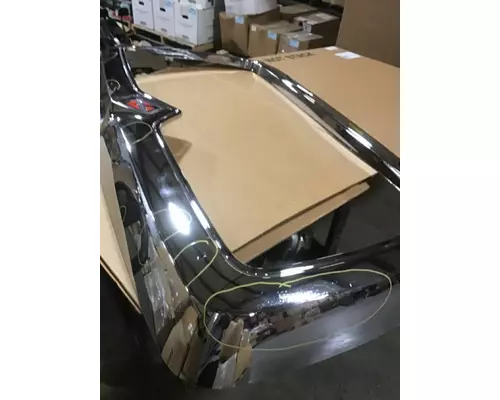 INTERNATIONAL 7300 Grille Surround