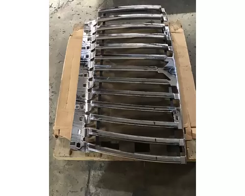 INTERNATIONAL 7300 Grille