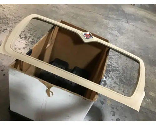 INTERNATIONAL 7300 Grille