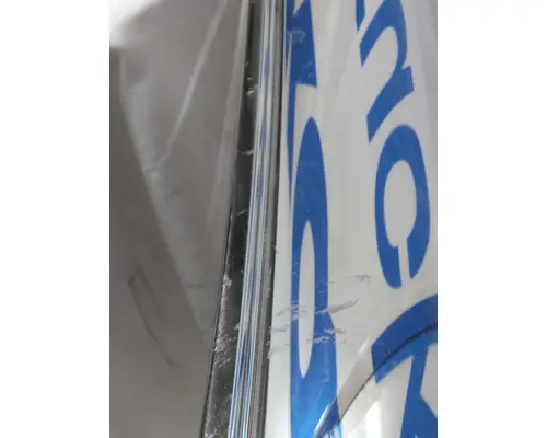 INTERNATIONAL 7300 Grille