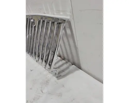 INTERNATIONAL 7300 Grille