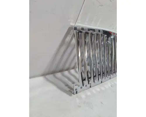 INTERNATIONAL 7300 Grille