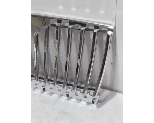INTERNATIONAL 7300 Grille