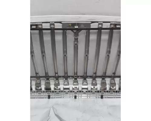 INTERNATIONAL 7300 Grille