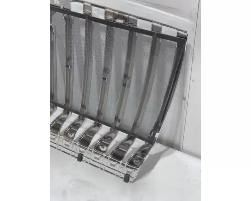 INTERNATIONAL 7300 Grille