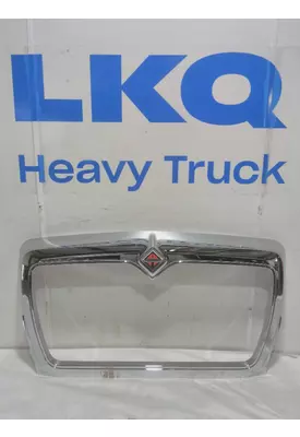 INTERNATIONAL 7300 Grille