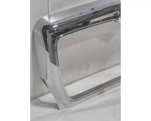 INTERNATIONAL 7300 Grille