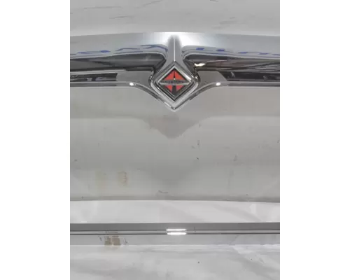 INTERNATIONAL 7300 Grille