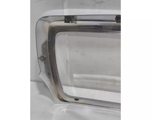 INTERNATIONAL 7300 Grille