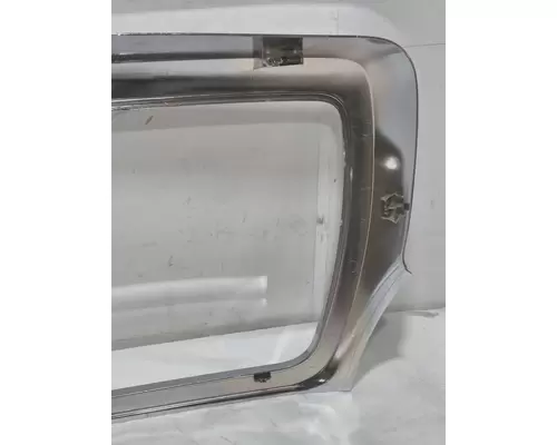 INTERNATIONAL 7300 Grille