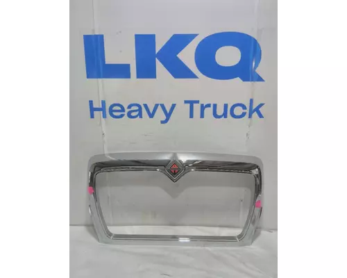 INTERNATIONAL 7300 Grille