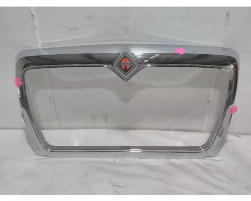 INTERNATIONAL 7300 Grille