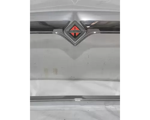 INTERNATIONAL 7300 Grille