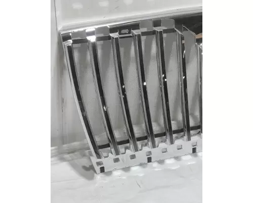 INTERNATIONAL 7300 Grille