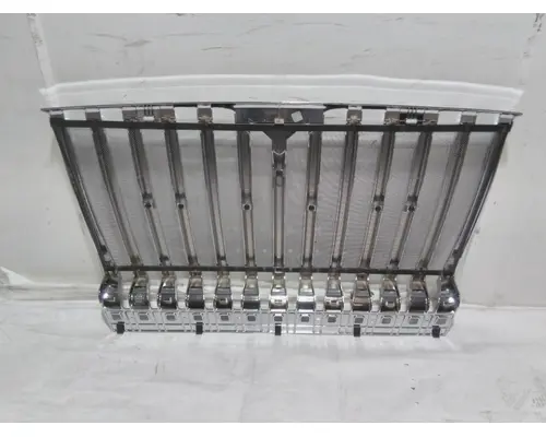INTERNATIONAL 7300 Grille