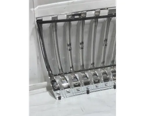 INTERNATIONAL 7300 Grille