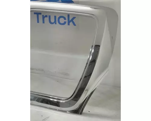 INTERNATIONAL 7300 Grille